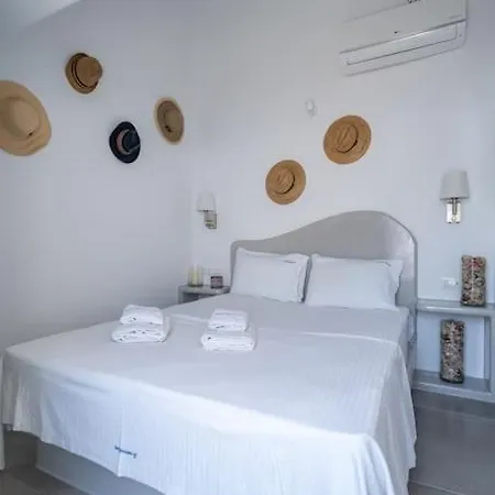 Acrus Santorini With Heated Pool Willa